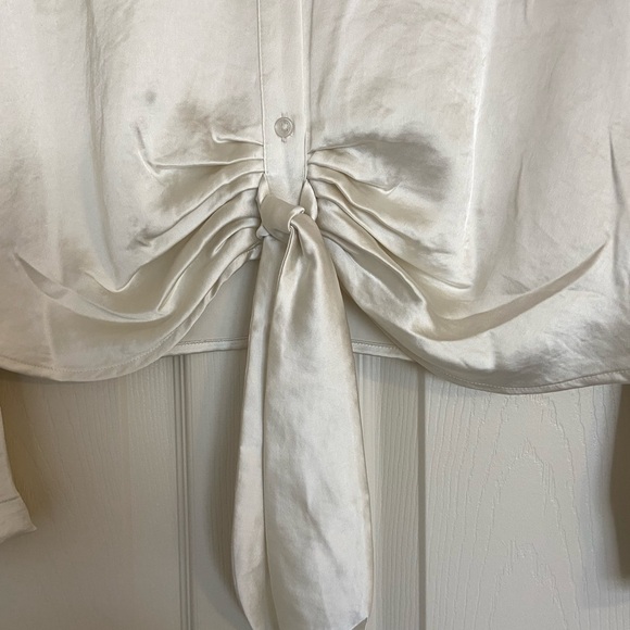 NWT Express Portofino crème color button down blouse top with tie front - Picture 6 of 11